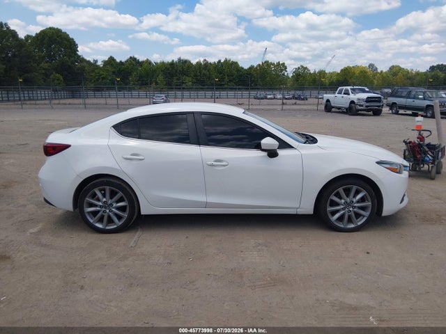 2017 Mazda Mazda3 Touring მანქანა იყიდება აუქციონზე, vin: 3MZBN1V70HM120618, აუქციონის ნომერი: 45773998