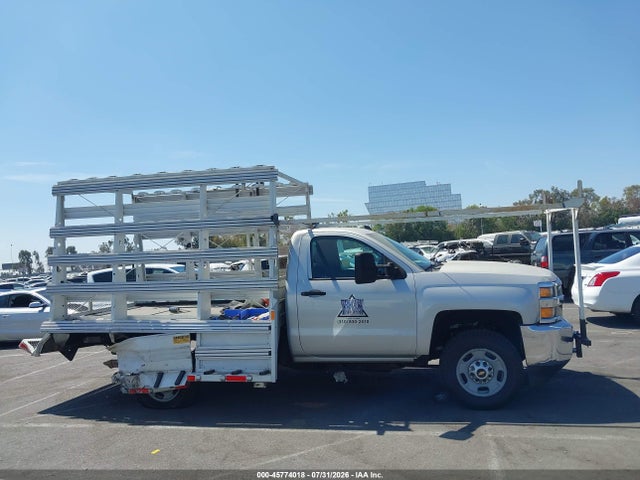1GB0CUEG6JZ316105 Chevrolet Silverado 2500hd Wt