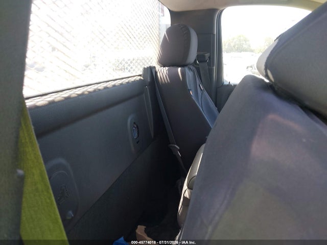 1GB0CUEG6JZ316105 Chevrolet Silverado 2500hd Wt