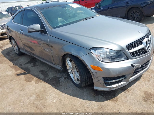 45774088 :رقم المزاد ، WDDGJ5HB3CF800524 vin ، 2012 Mercedes-benz C 350 Sport مزاد بيع