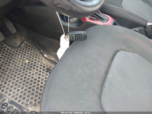 45774164 :رقم المزاد ، ZACCJBCT7GPD76713 vin ، 2016 Jeep Renegade Trailhawk مزاد بيع