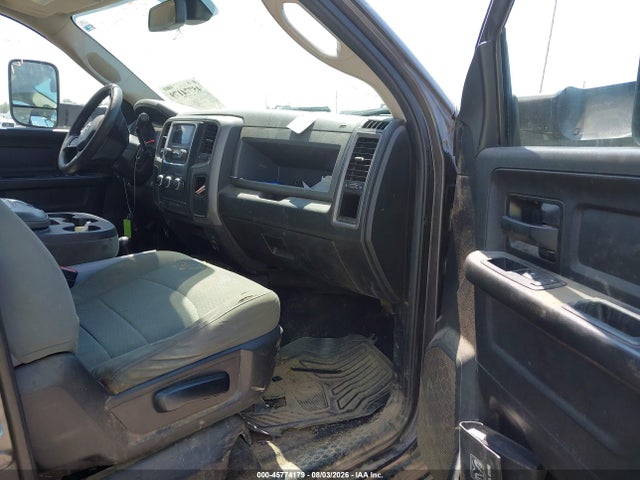 Продажа на аукционе авто 2018 Ram 2500 Tradesman  4x4 8' Box, vin: 3C6UR5HL3JG332165, номер лота: 45774179