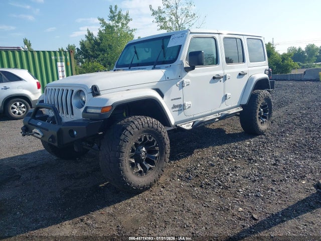 2018 Jeep Wrangler Unlimited Sahara 4x4 მანქანა იყიდება აუქციონზე, vin: 1C4HJXEG6JW214052, აუქციონის ნომერი: 45774193
