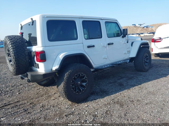 2018 Jeep Wrangler Unlimited Sahara 4x4 მანქანა იყიდება აუქციონზე, vin: 1C4HJXEG6JW214052, აუქციონის ნომერი: 45774193
