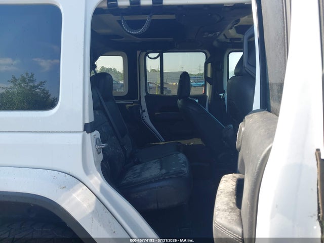 2018 Jeep Wrangler Unlimited Sahara 4x4 მანქანა იყიდება აუქციონზე, vin: 1C4HJXEG6JW214052, აუქციონის ნომერი: 45774193