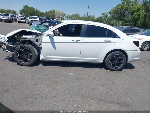 45774269 :رقم المزاد ، 1C3CCBABXDN735436 vin ، 2013 Chrysler 200 Lx مزاد بيع