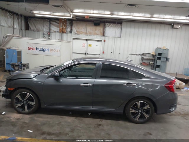Honda Civic Touring 2016 2HGFC1F95GH641584 Image 14
