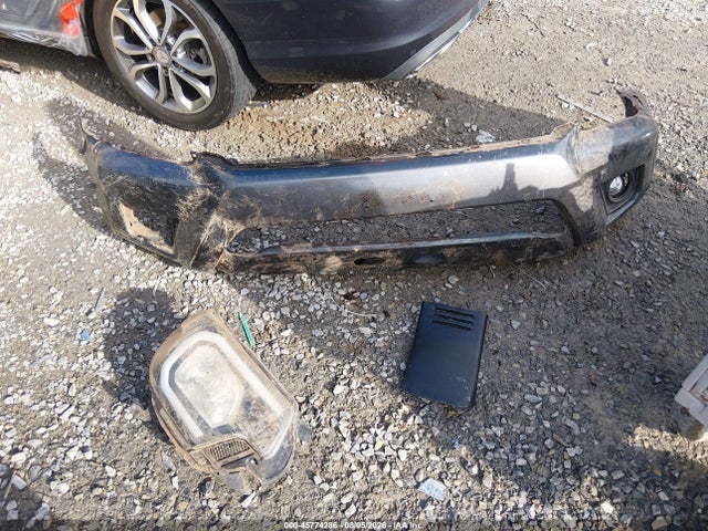 2015 Toyota Tacoma Base V6 მანქანა იყიდება აუქციონზე, vin: 3TMLU4EN1FM165574, აუქციონის ნომერი: 45774286