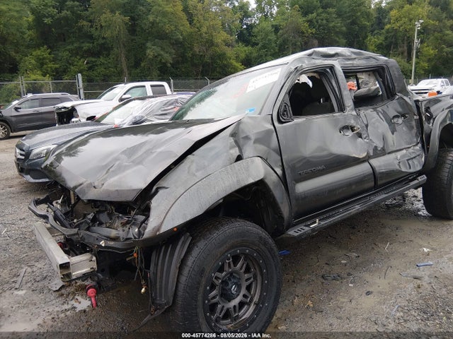2015 Toyota Tacoma Base V6 მანქანა იყიდება აუქციონზე, vin: 3TMLU4EN1FM165574, აუქციონის ნომერი: 45774286