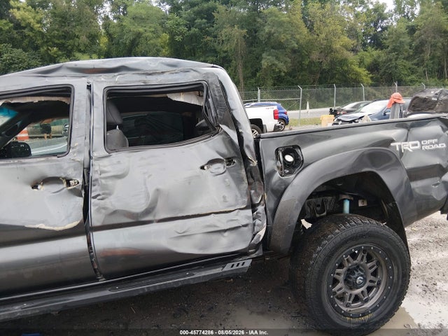 2015 Toyota Tacoma Base V6 მანქანა იყიდება აუქციონზე, vin: 3TMLU4EN1FM165574, აუქციონის ნომერი: 45774286