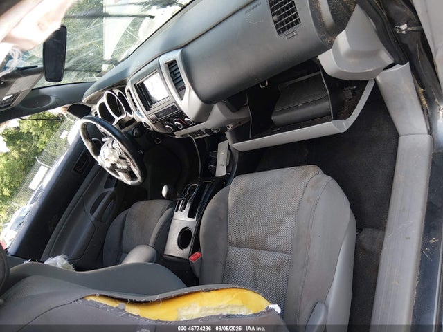 2015 Toyota Tacoma Base V6 მანქანა იყიდება აუქციონზე, vin: 3TMLU4EN1FM165574, აუქციონის ნომერი: 45774286