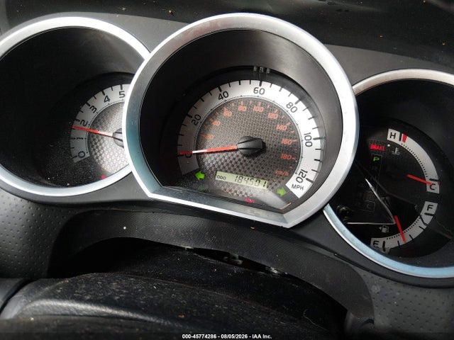 2015 Toyota Tacoma Base V6 მანქანა იყიდება აუქციონზე, vin: 3TMLU4EN1FM165574, აუქციონის ნომერი: 45774286