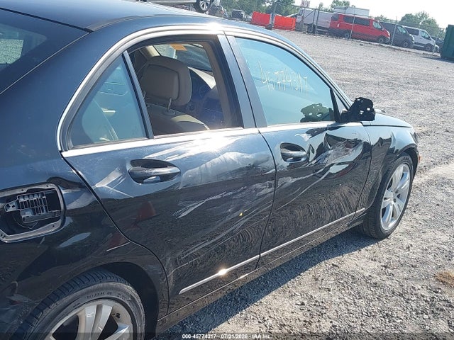 45774317 :رقم المزاد ، WDDGF81X38F191516 vin ، 2008 Mercedes-benz C 300 مزاد بيع