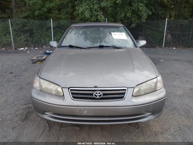 45774323 :رقم المزاد ، 4T1BG22K2YU696729 vin ، 2000 Toyota Camry Le مزاد بيع