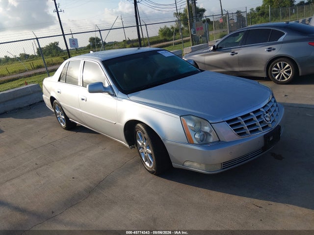 45774343 :رقم المزاد ، 1G6KD5E6XBU115212 vin ، 2011 Cadillac Dts Luxury Collection مزاد بيع