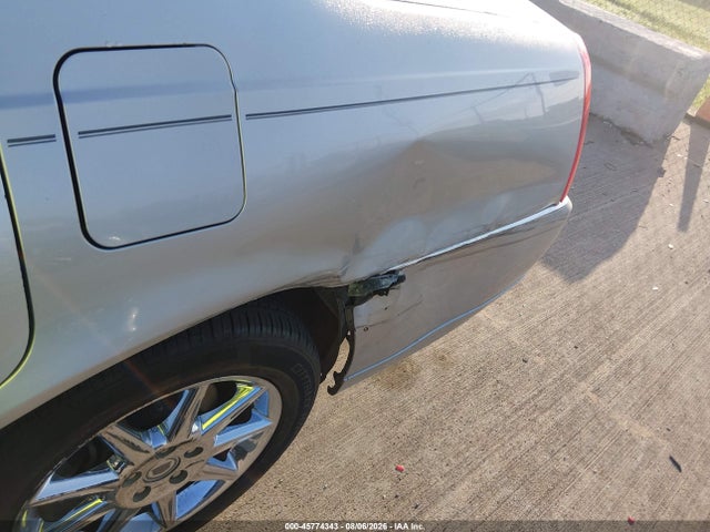 Aukcja sprzedaży 2011 Cadillac Dts Luxury Collection, vin: 1G6KD5E6XBU115212, numer aukcji: 45774343