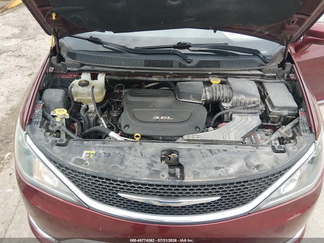 Chrysler Pacifica Touring-l 2017 2C4RC1BG5HR592401 Image 10