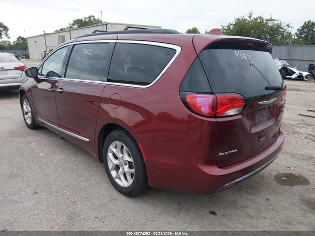 Chrysler Pacifica Touring-l 2017 2C4RC1BG5HR592401 Image 3