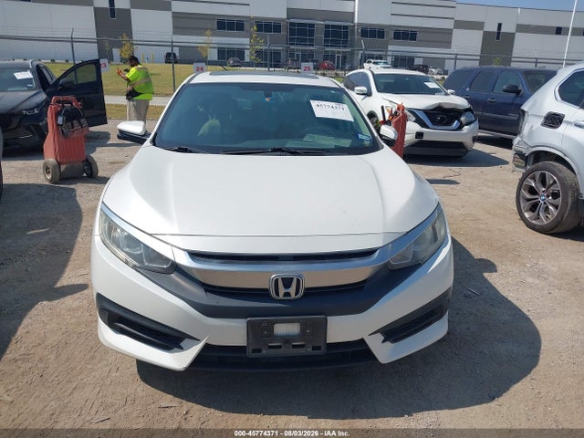 45774371 :رقم المزاد ، 19XFC2F77JE014066 vin ، 2018 Honda Civic Ex مزاد بيع