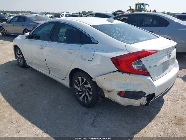 45774371 :رقم المزاد ، 19XFC2F77JE014066 vin ، 2018 Honda Civic Ex مزاد بيع