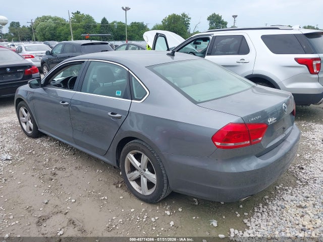 2013 Volkswagen Passat 2.0l Tdi Se მანქანა იყიდება აუქციონზე, vin: 1VWBN7A38DC052702, აუქციონის ნომერი: 45774386
