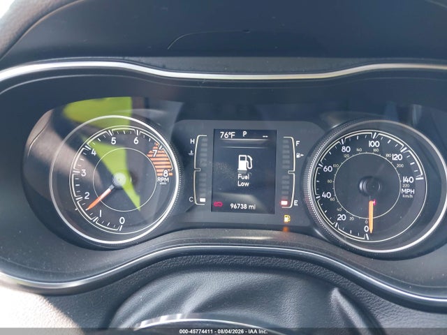 45774411 :رقم المزاد ، 1C4PJMLX9KD122072 vin ، 2019 Jeep Cherokee Latitude Plus 4x4 مزاد بيع