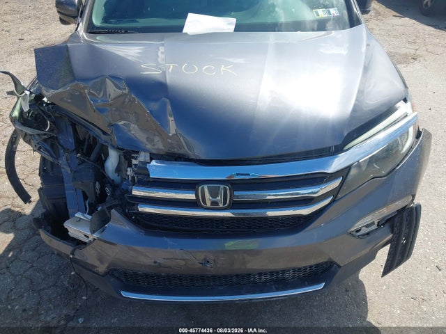 Honda Pilot Touring 2017 5FNYF6H94HB010020 Image 10