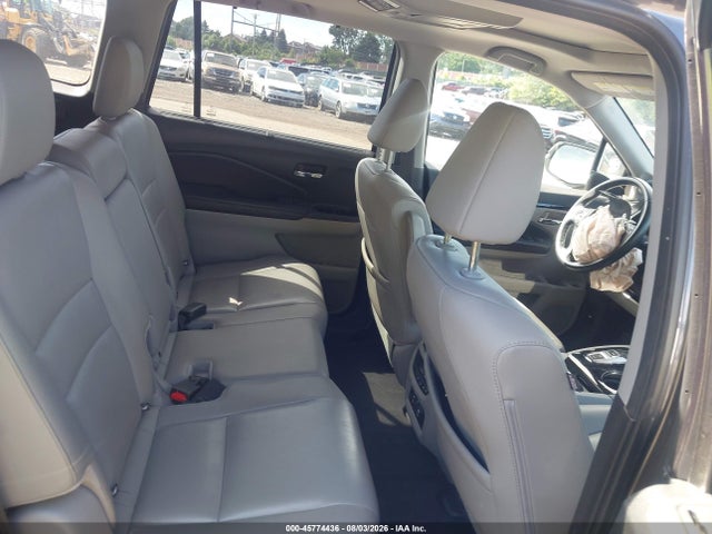 Honda Pilot Touring 2017 5FNYF6H94HB010020 Image 8