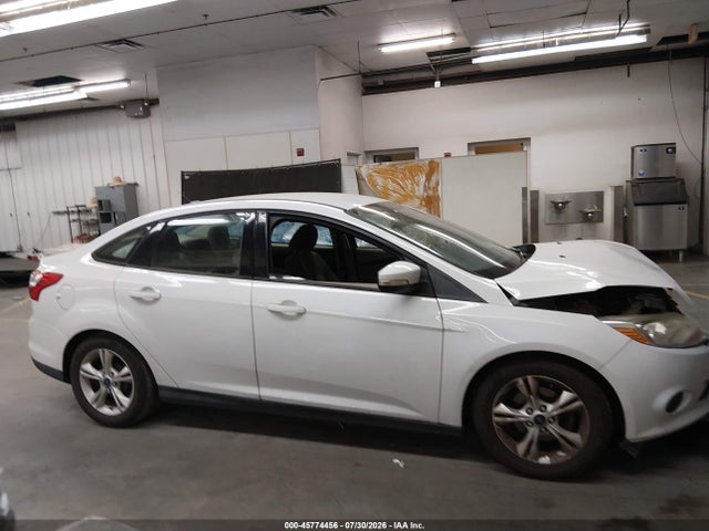 Ford FOCUS SE 2014 1FADP3F26EL333791 Image 13