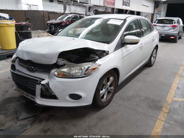 Ford FOCUS SE 2014 1FADP3F26EL333791 Image 2