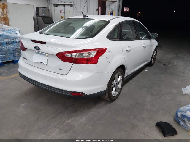 Ford FOCUS SE 2014 1FADP3F26EL333791 Image 4