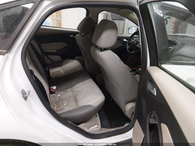 Ford FOCUS SE 2014 1FADP3F26EL333791 Image 8