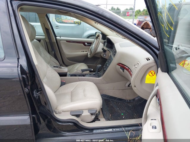 45774503 :رقم المزاد ، YV1SW61T742406493 vin ، 2004 Volvo V70 2.4 مزاد بيع