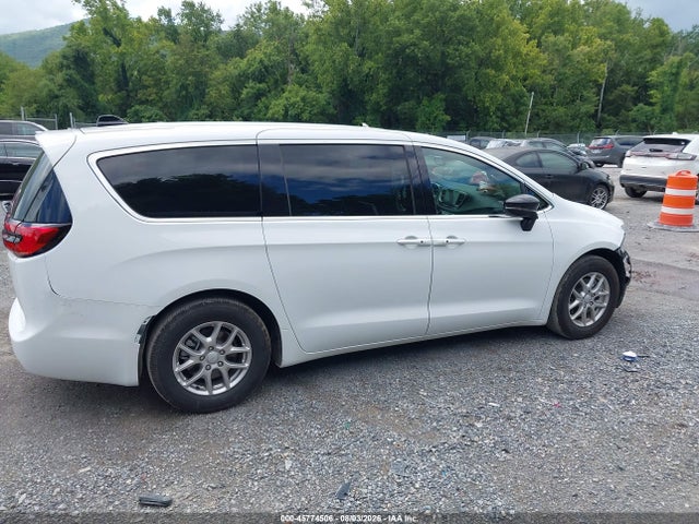 Продажа на аукционе авто 2027 Chrysler Pacifica, vin: 2C4RC1BG2VR562753, номер лота: 45774506