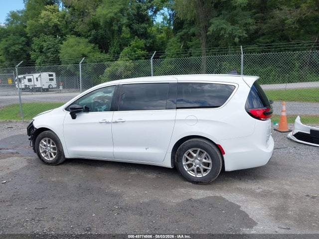 Продажа на аукционе авто 2027 Chrysler Pacifica, vin: 2C4RC1BG2VR562753, номер лота: 45774506