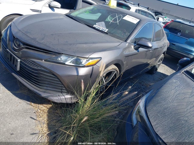 Toyota CAMRY LE 2018 4T1B11HK7JU055245 Image 2