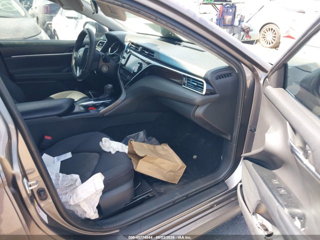 Toyota CAMRY LE 2018 4T1B11HK7JU055245 Image 5