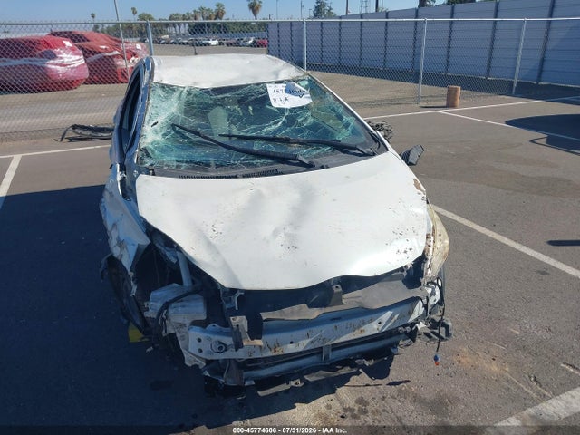 Toyota Prius C One 2014 JTDKDTB39E1564057 Image 13