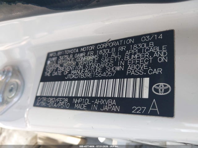 Toyota Prius C One 2014 JTDKDTB39E1564057 Image 9