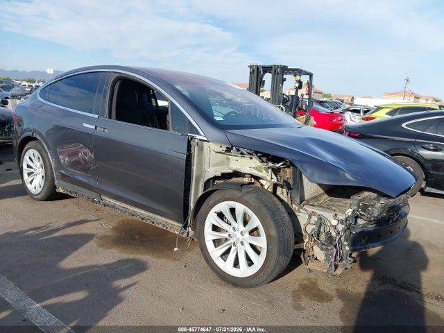 Auction sale of the 2018 Tesla Model X 100d/75d/p100d, vin: 5YJXCDE20JF101355, lot number: 45774647