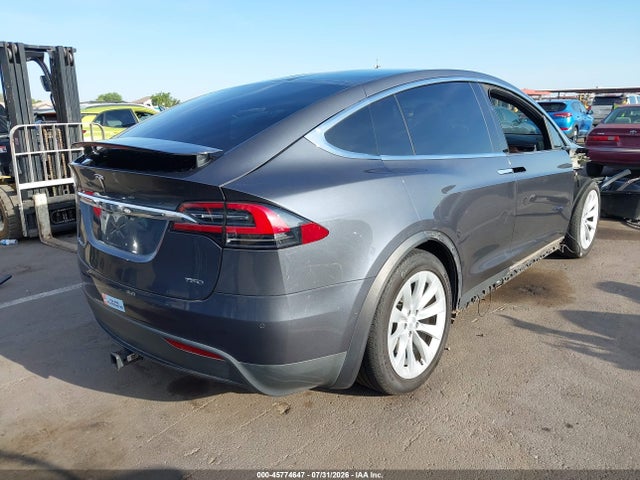 45774647 :رقم المزاد ، 5YJXCDE20JF101355 vin ، 2018 Tesla Model X 100d/75d/p100d مزاد بيع