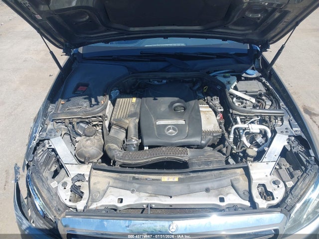 45774667 :رقم المزاد ، WDDZF4KB3HA205674 vin ، 2017 Mercedes-benz E 300 4matic مزاد بيع