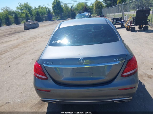 45774667 :رقم المزاد ، WDDZF4KB3HA205674 vin ، 2017 Mercedes-benz E 300 4matic مزاد بيع