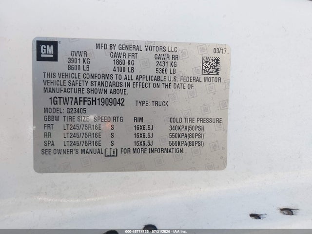 GMC Savana 2500 Work Van 2017 1GTW7AFF5H1909042 Image 9