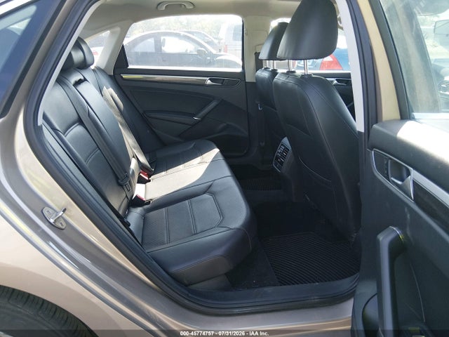 45774757 :رقم المزاد ، 1VWBT7A39GC016835 vin ، 2016 Volkswagen Passat 1.8t Se مزاد بيع