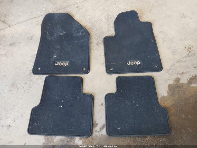 2018 Jeep Cherokee Latitude 4x4 მანქანა იყიდება აუქციონზე, vin: 1C4PJMCB4JD528523, აუქციონის ნომერი: 45774760