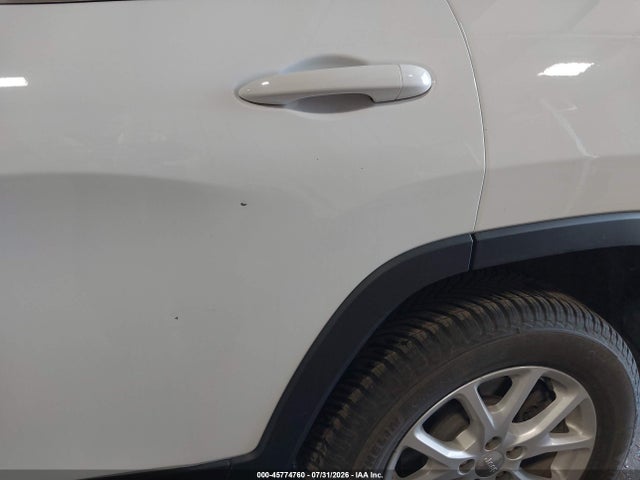 2018 Jeep Cherokee Latitude 4x4 მანქანა იყიდება აუქციონზე, vin: 1C4PJMCB4JD528523, აუქციონის ნომერი: 45774760