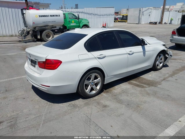 WBA3C1C53FK123190 BMW 328I