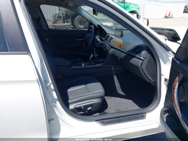 WBA3C1C53FK123190 BMW 328I