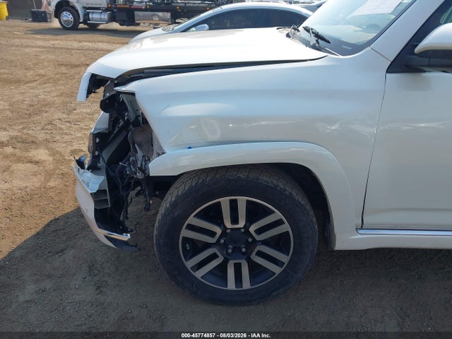 Toyota 4runner Limited 2018 JTEBU5JR0J5562102 Image 17
